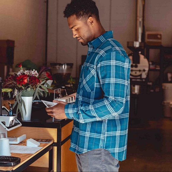 Mountain Khaki’s Owen Flannel Mens Small - Picture 3 of 13